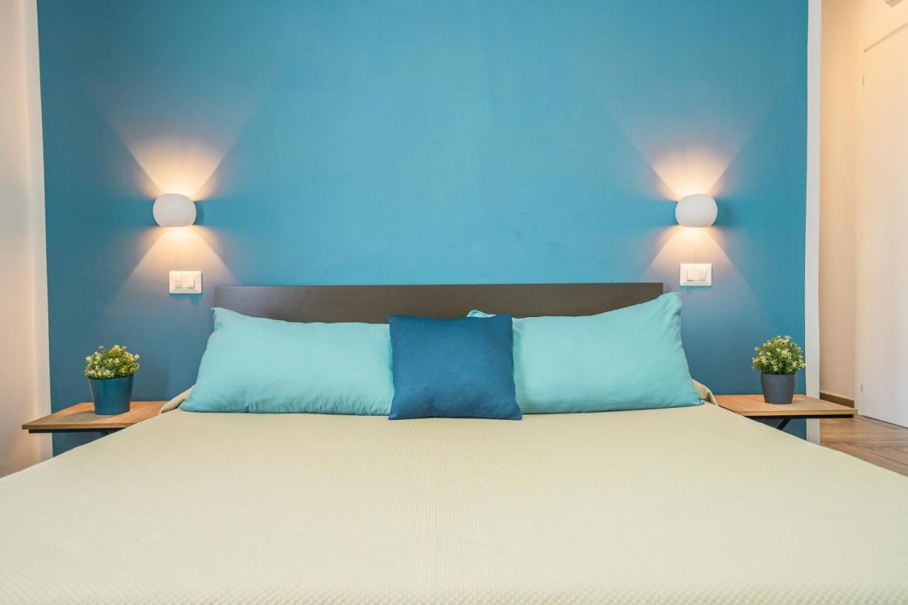 Hub Ferroviario - 12 Posti Letto Per Il Tuo Gruppo A Napoli Con Wifi E Netflix B&B 외부 사진