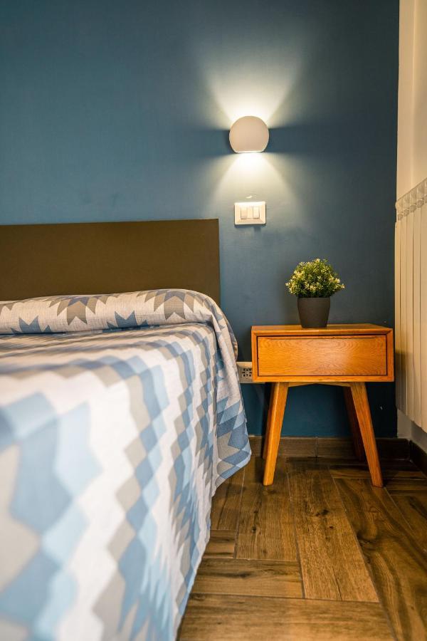 Hub Ferroviario - 12 Posti Letto Per Il Tuo Gruppo A Napoli Con Wifi E Netflix B&B 외부 사진